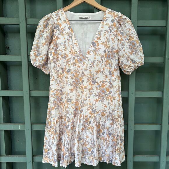 Abercrombie & Fitch Dresses & Skirts - Abercrombie & Fitch Floral Puff Sleeve Cotton Mini Dress S Cottage Milkmaid